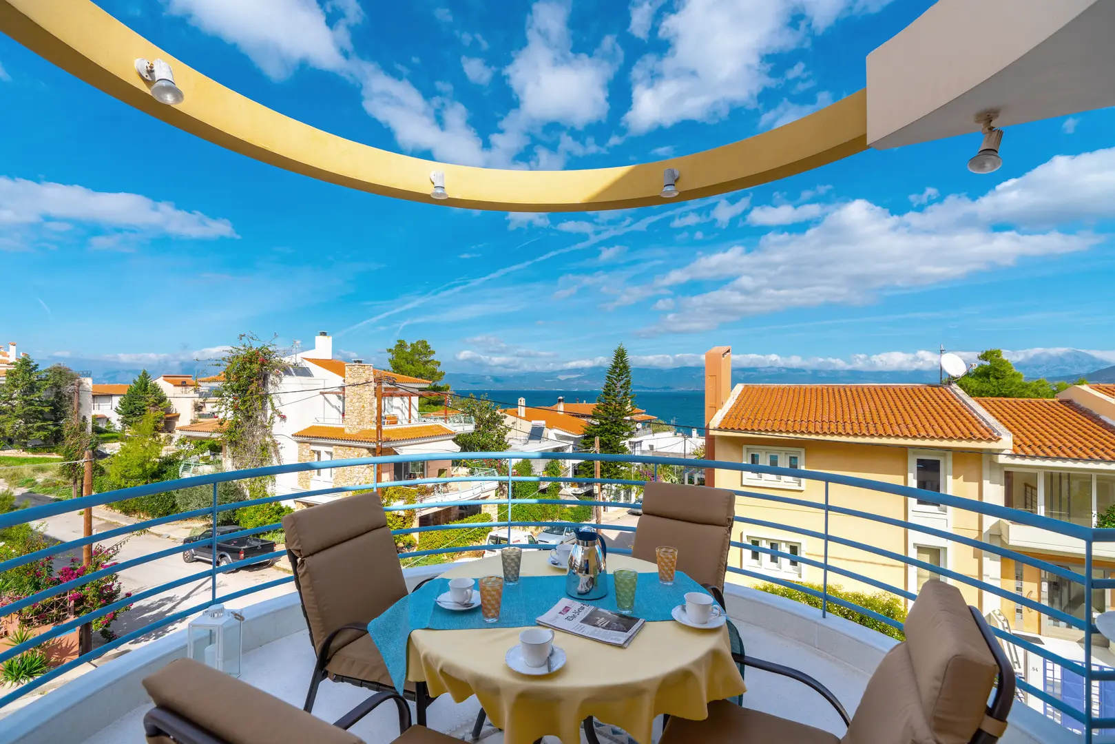 2 - vendita casa fronte mare chalkída grecia centrale grecia