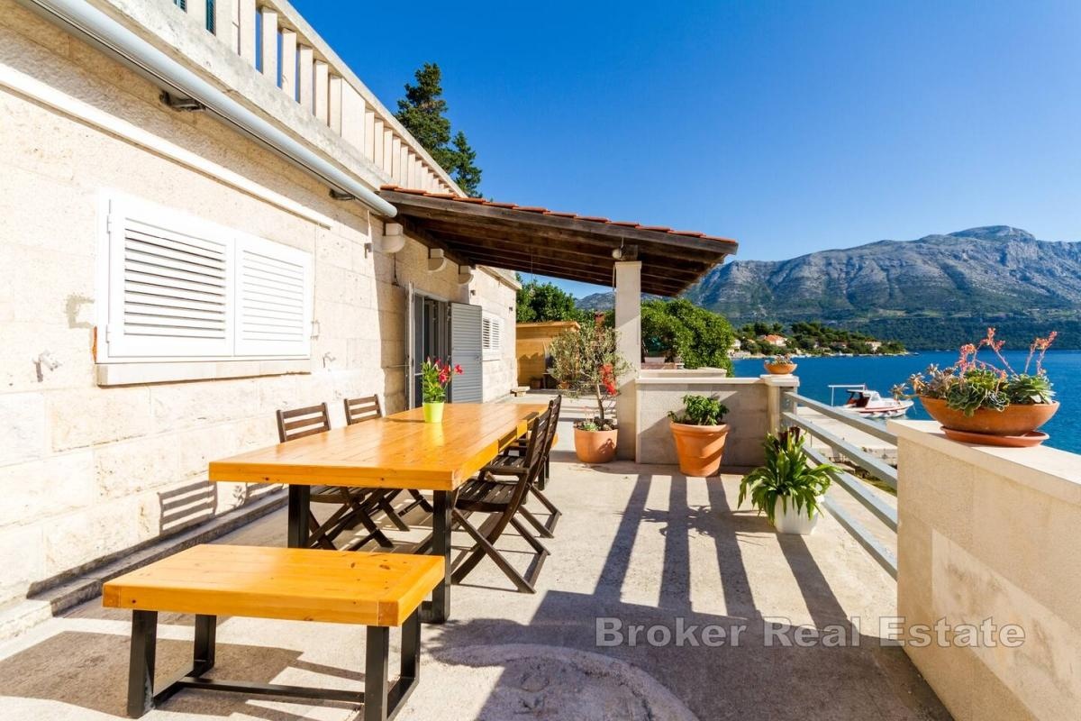 2 - waterfront apartment for sale in korčula dubrovnik-neretva croatia