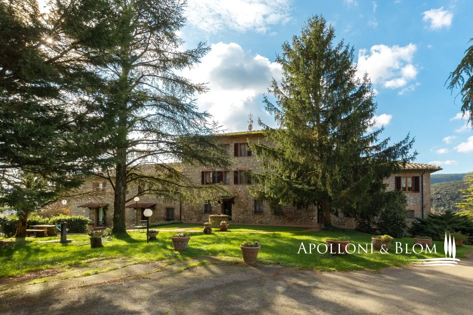 2 - verkoop landgoed sovicille tuscany italië