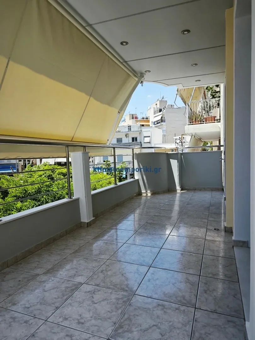 2 - vente appartement pieds dans l'eau piraeus attique grèce