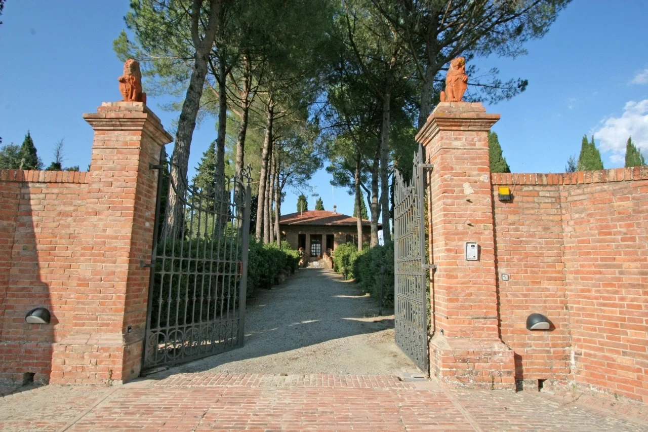 1 - venta casa san gimignano toscana italia