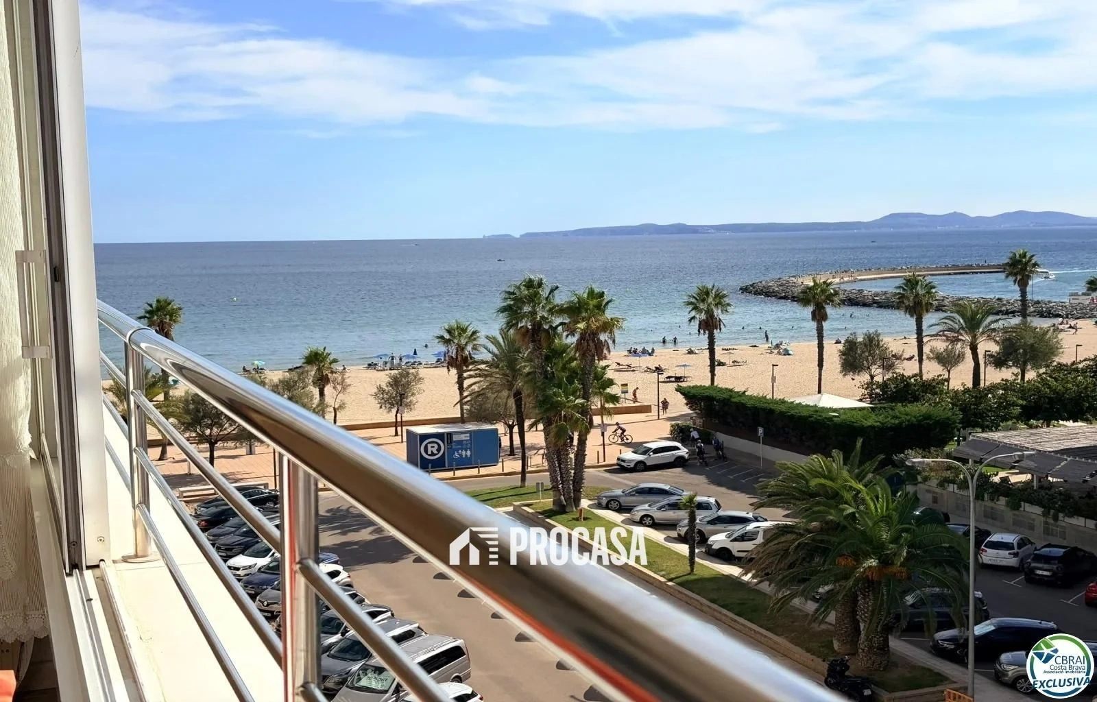 1 - vente appartement pieds dans l'eau roses catalogne espagne