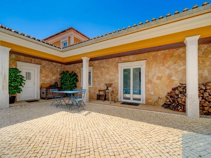 1 - house for sale in alcoentre lisbon region portugal