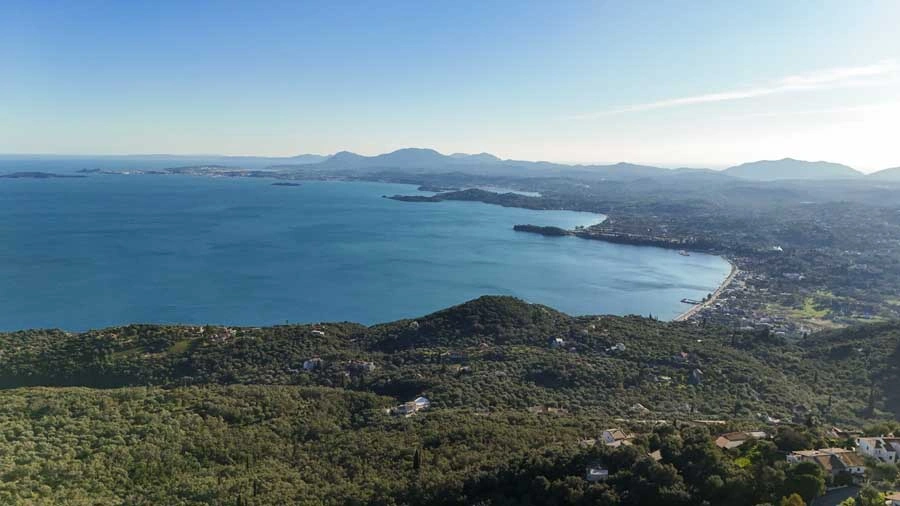 1 - vente terrain vue mer barbati îles ioniennes grèce