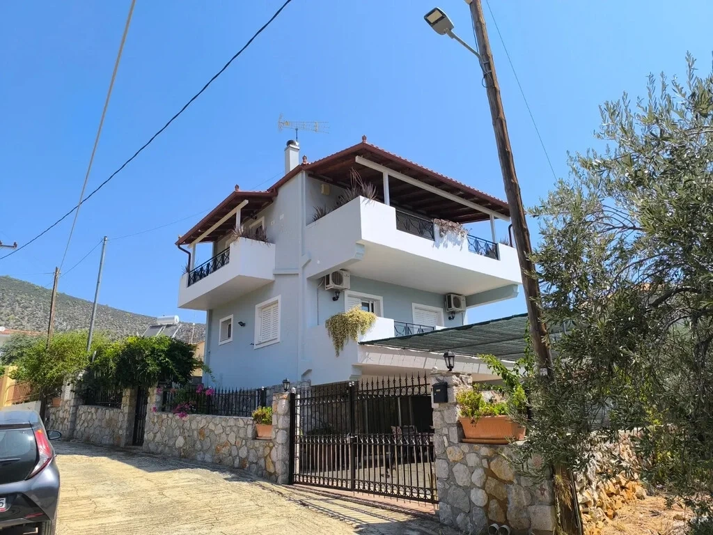 2 - vente maison vue mer kórfos péloponnèse grèce