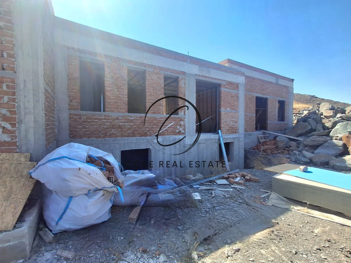 2 - waterfront house for sale in kýthnos south aegean greece