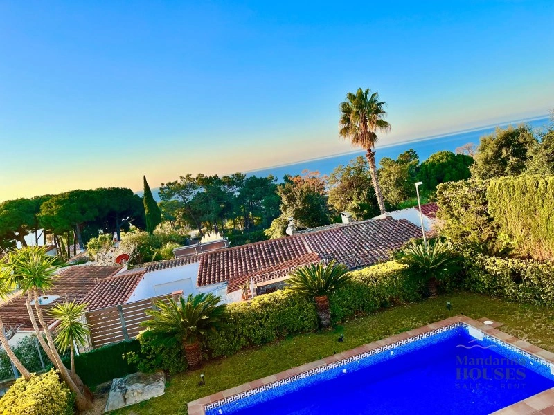 2 - house for sale in canyelles catalonia spain