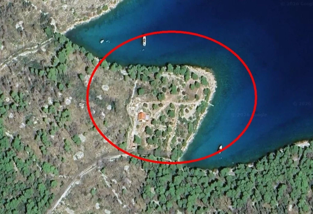 1 - vendita villa fronte mare milna spalatino-dalmata croazia