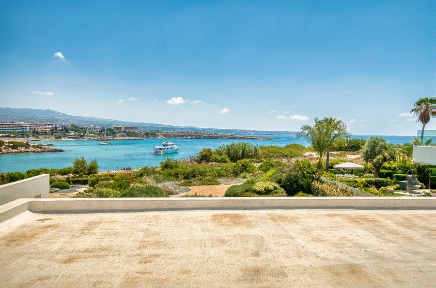 2 - vente villa pieds dans l'eau paphos paphos chypre