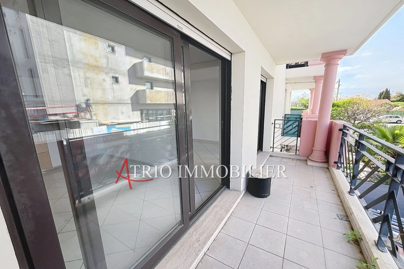 2 - beach walk apartment for sale in cagnes-sur-mer alpes-maritimes france