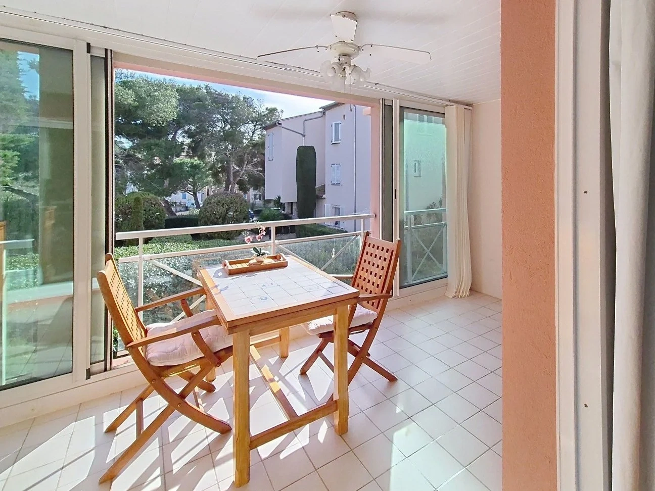 2 - venda apartamento six fours les plages var frança