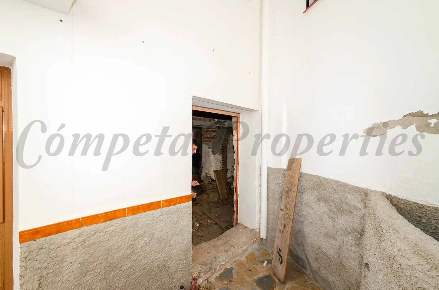1 - house for sale in salares andalusia spain