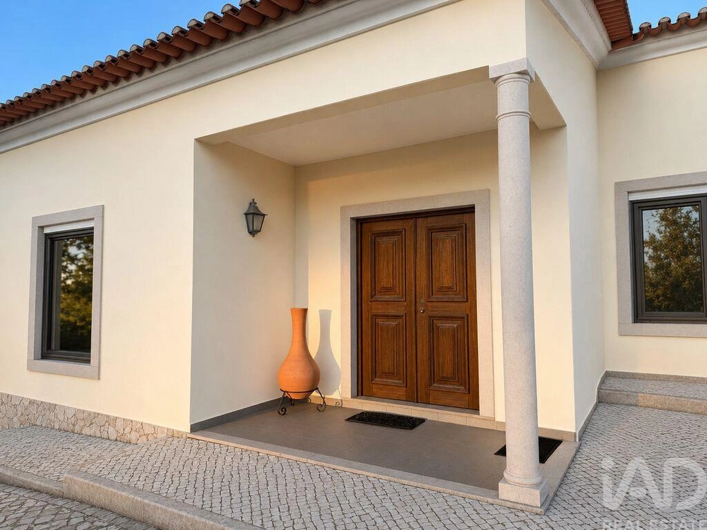 2 - villa for sale in valado dos frades centro region portugal