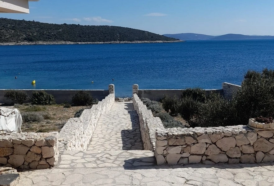 2 - verkauf haus meerblick rogoznica šibenik-knin kroatien