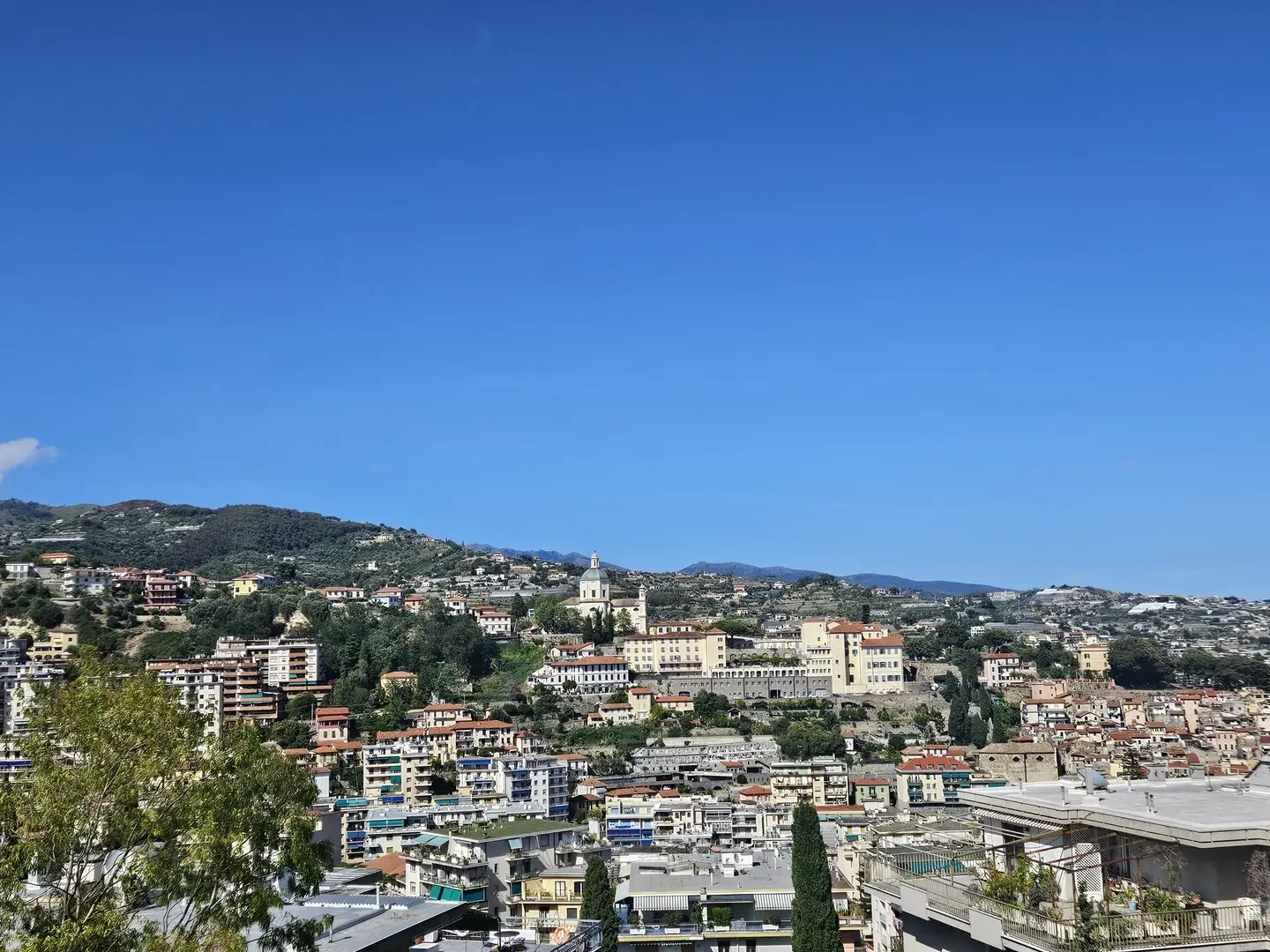 1 - venta apartamento vista al mar sanremo liguria italia