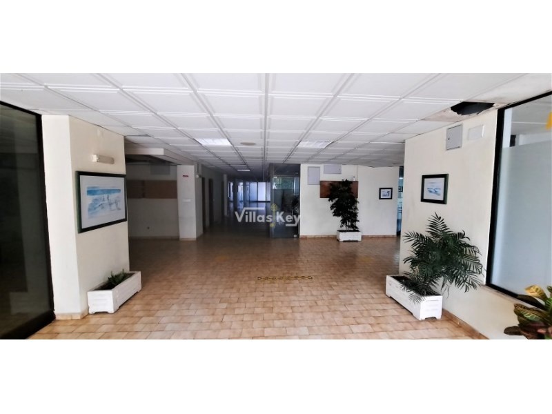 1 - venda espaço comercial olhos de água algarve portugal