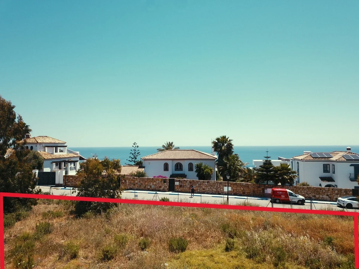 2 - venta terreno vista al mar manilva andalucía españa