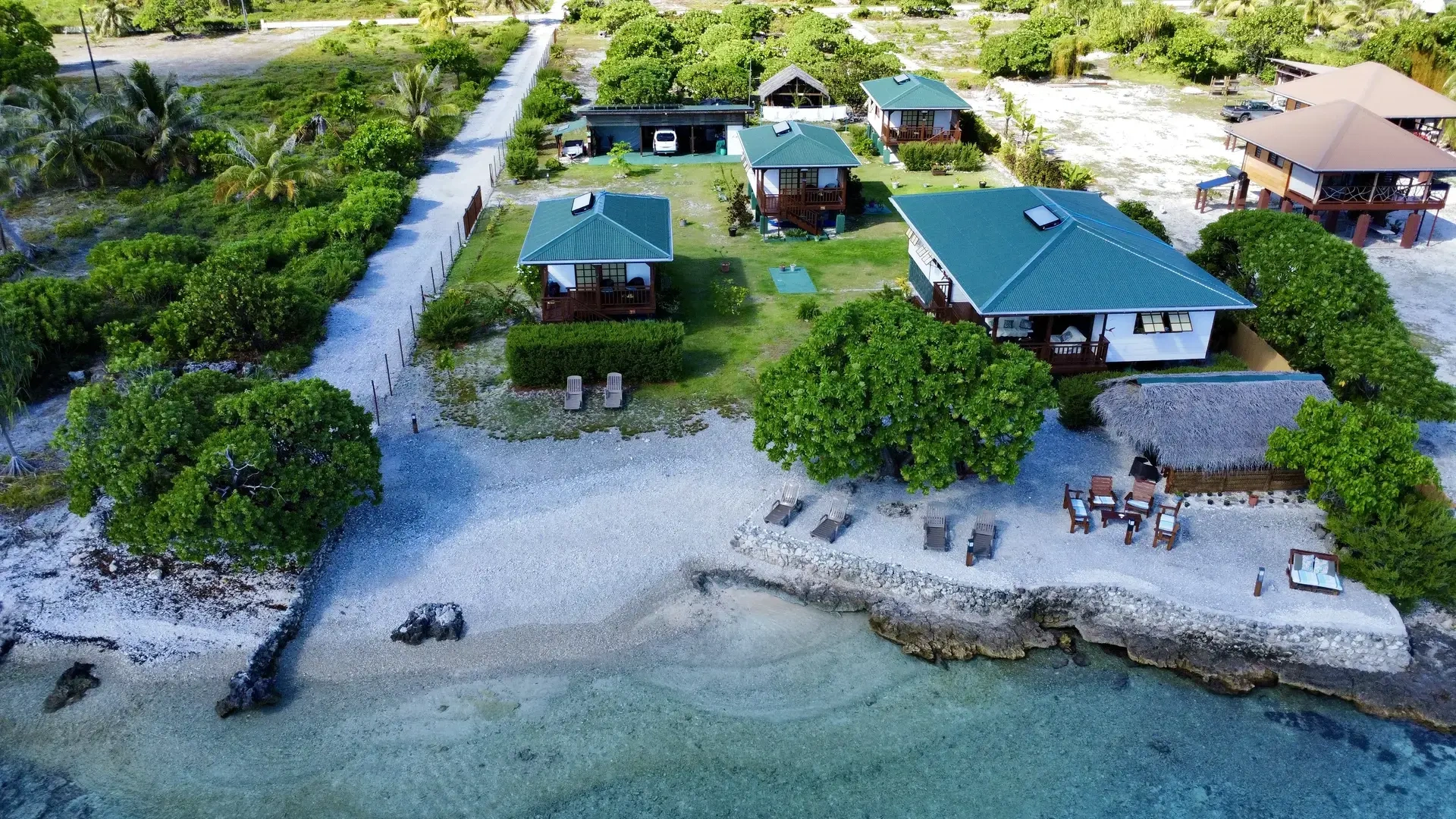 6 bedroom waterfront estate with terrace