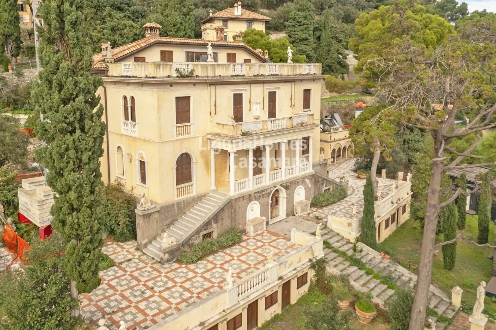 1 - продажа villa ноги в воде alassio лигурия италия