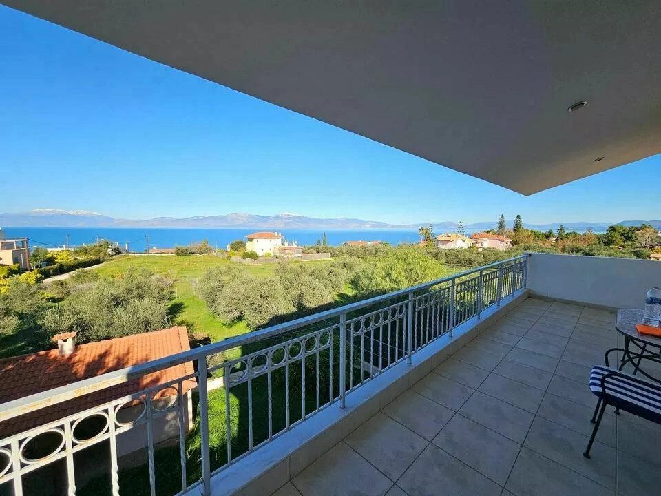Apartamento vista al mar con 4 dormitorios
