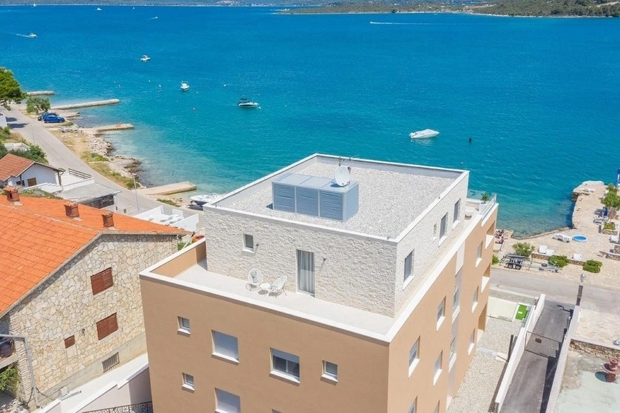 2 - venda apartamento vista de mar betina sibenik croácia