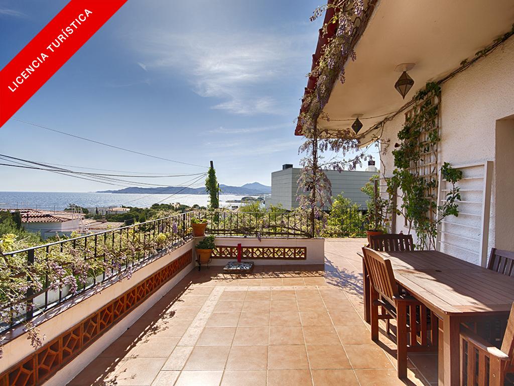 1 - vente maison plage à pied llança - costa brava catalogne espagne