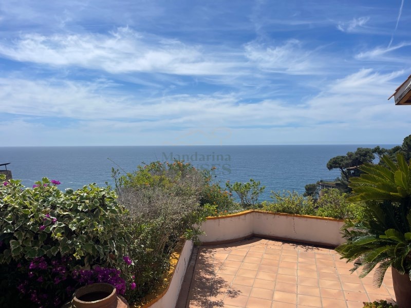 2 - house for sale in canyelles catalonia spain