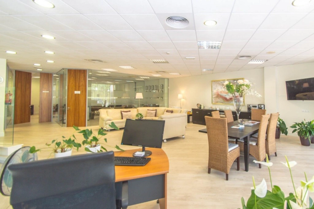 2 - продажа коммерция estepona - costa del sol андалусия испания