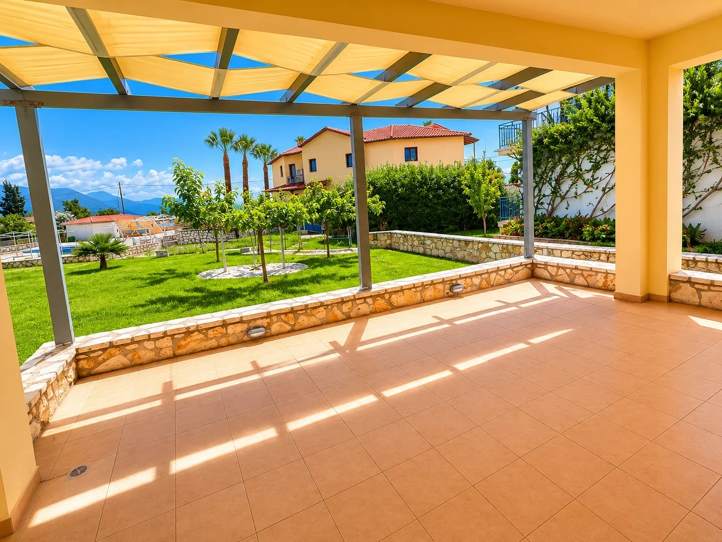 2 - vente appartement pieds dans l'eau monastiráki grèce centrale grèce