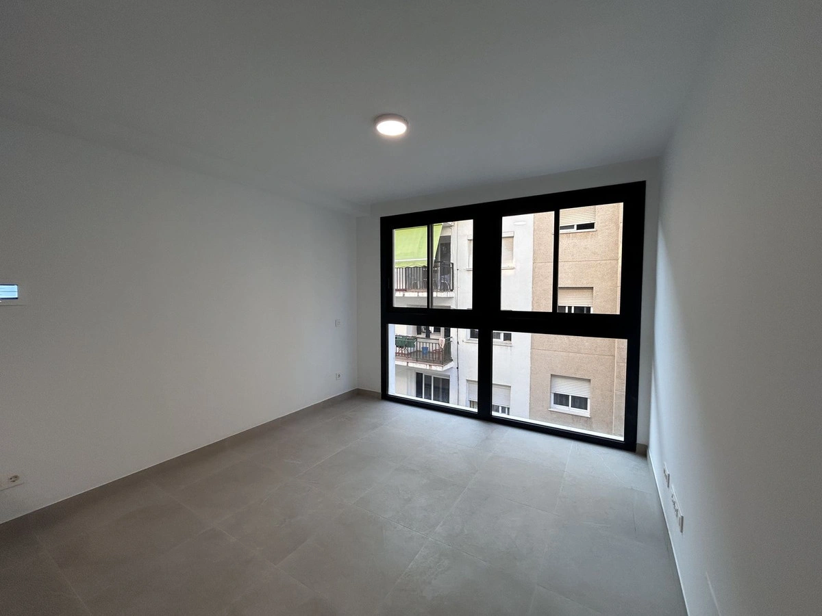 2 - venda apartamento a praia ao pé estepona - costa del sol andaluzia espanha