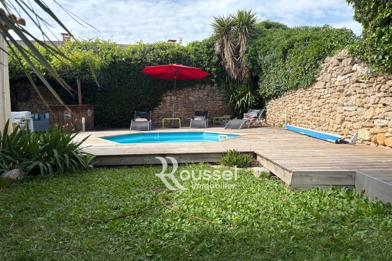 2 - venta casa poussan hérault francia