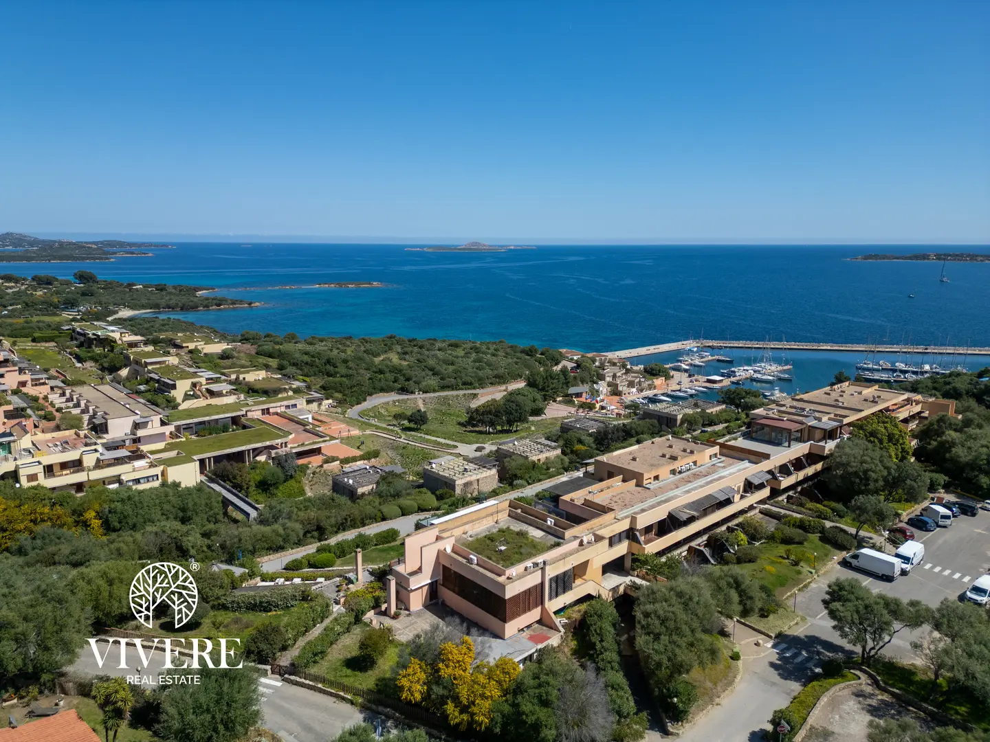 2 - vendita commercio vista mare olbia sardegna italia