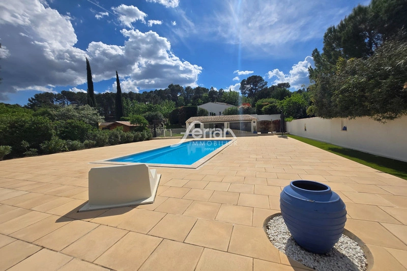 2 - vendita casa salernes var francia