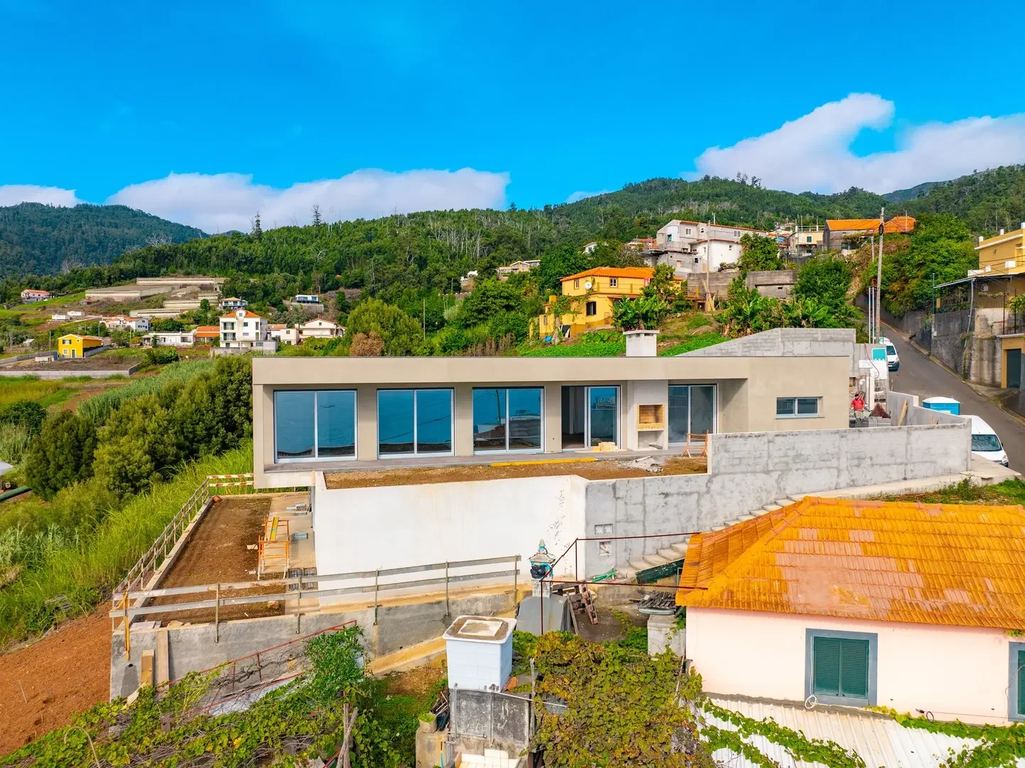 2 - venta construcción nueva vista al mar calheta madeira portugal