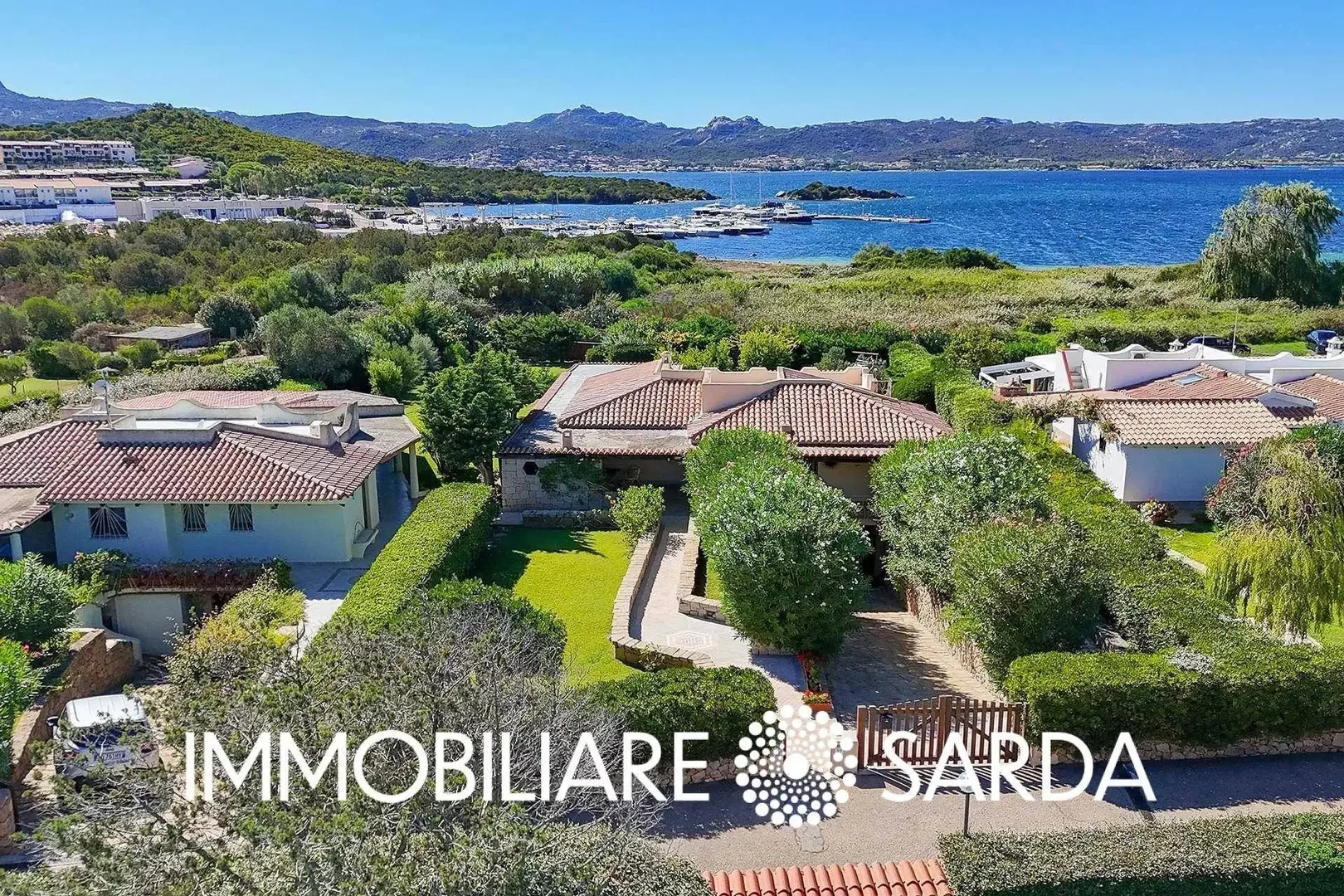 2 - venta casa vista al mar arzachena cerdeña italia