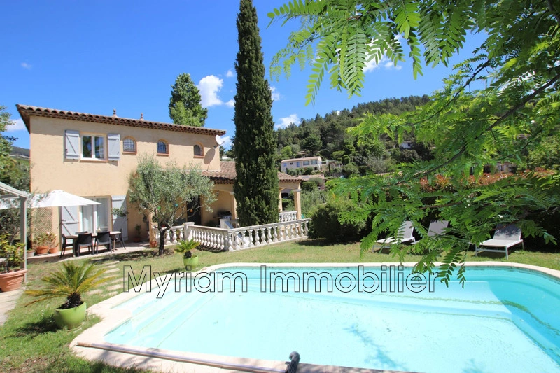 Casa com piscina