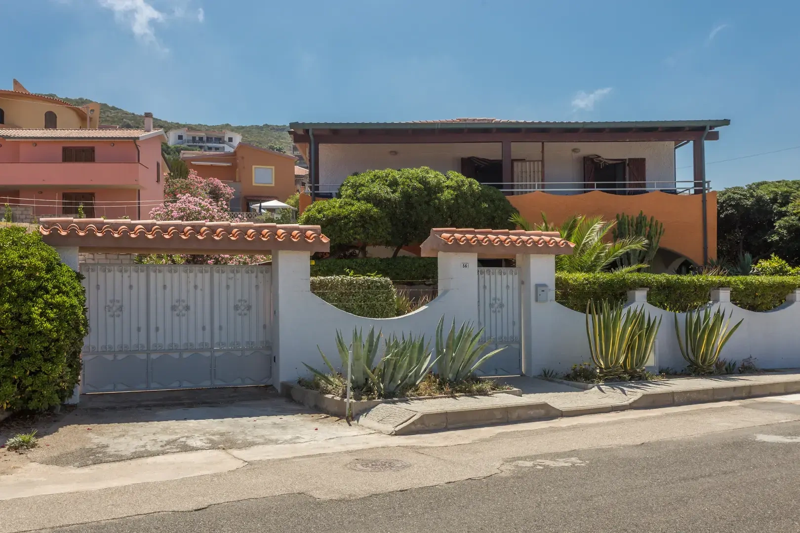 2 - venda casa vista de mar bosa sardenha itália