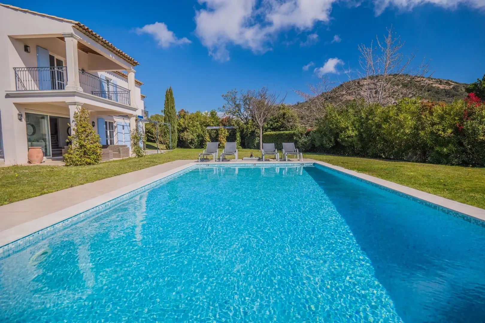 2 - verkoop huis uitzicht op zee grimaud var frankrijk