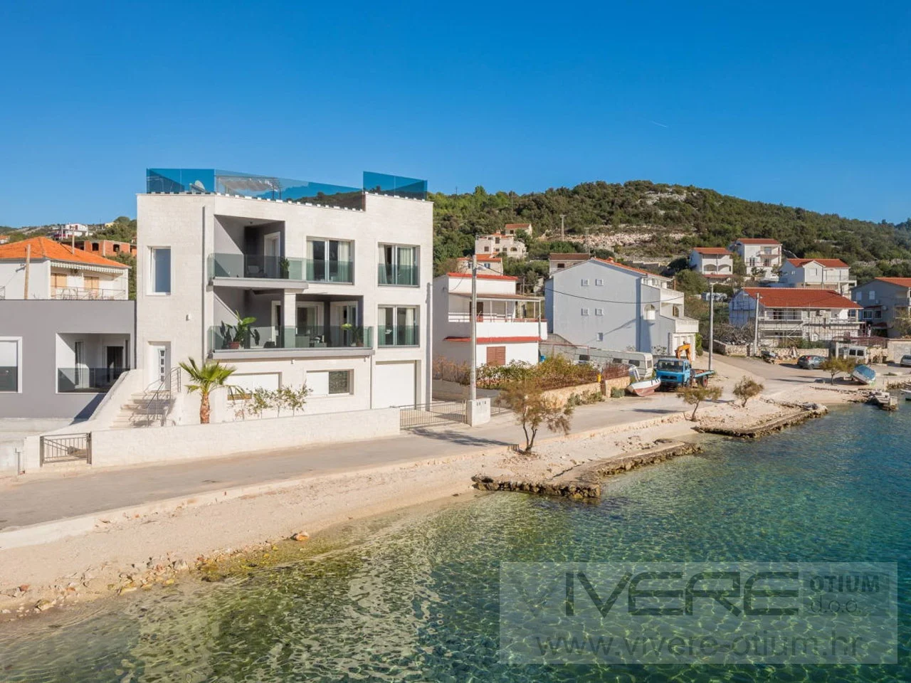 2 - vente maison pieds dans l'eau vinišće split-dalmatie croatie