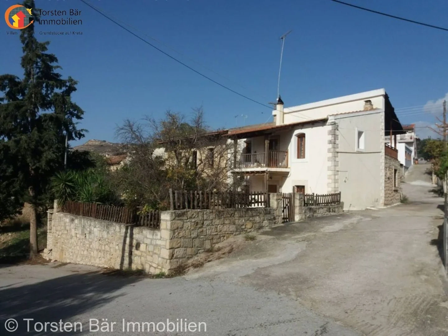 1 - house for sale in agios antonios crete greece