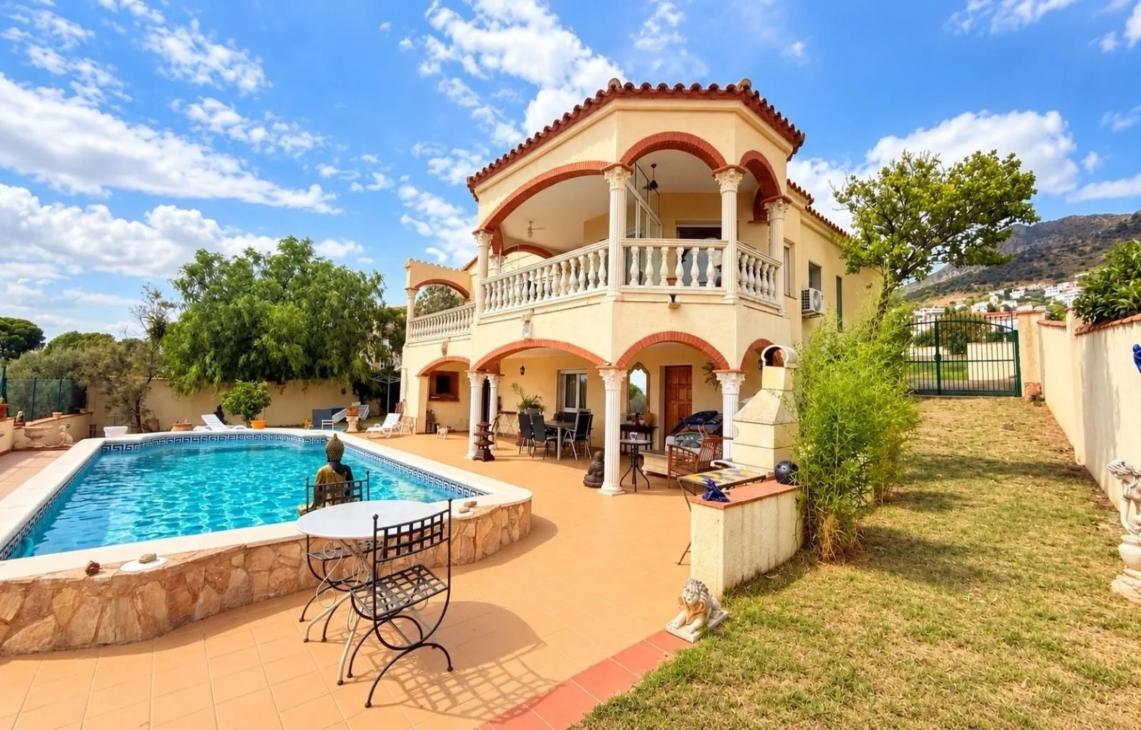 2 - venta casa vista al mar roses cataluña españa