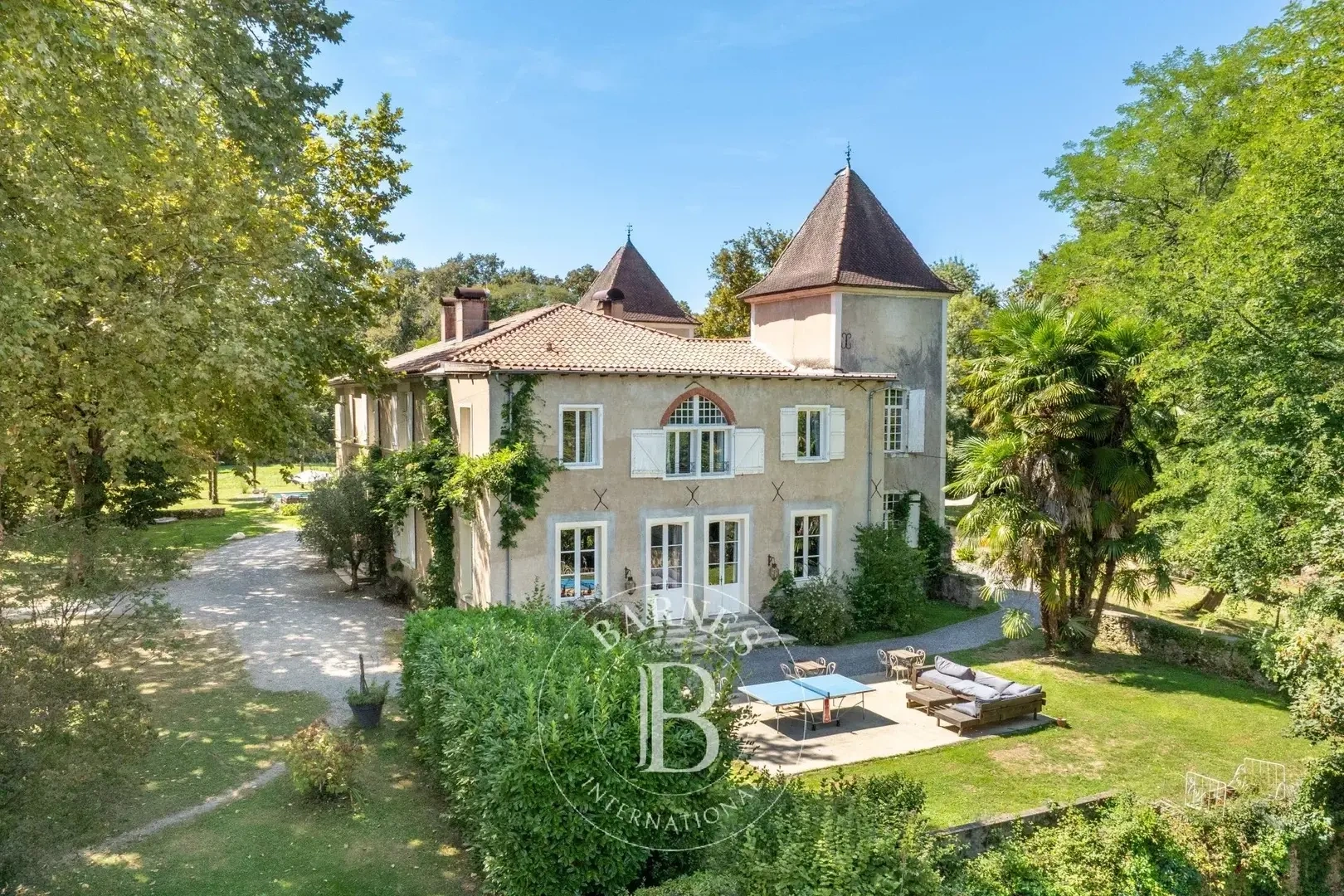 1 - castle for sale in pouillon landes france