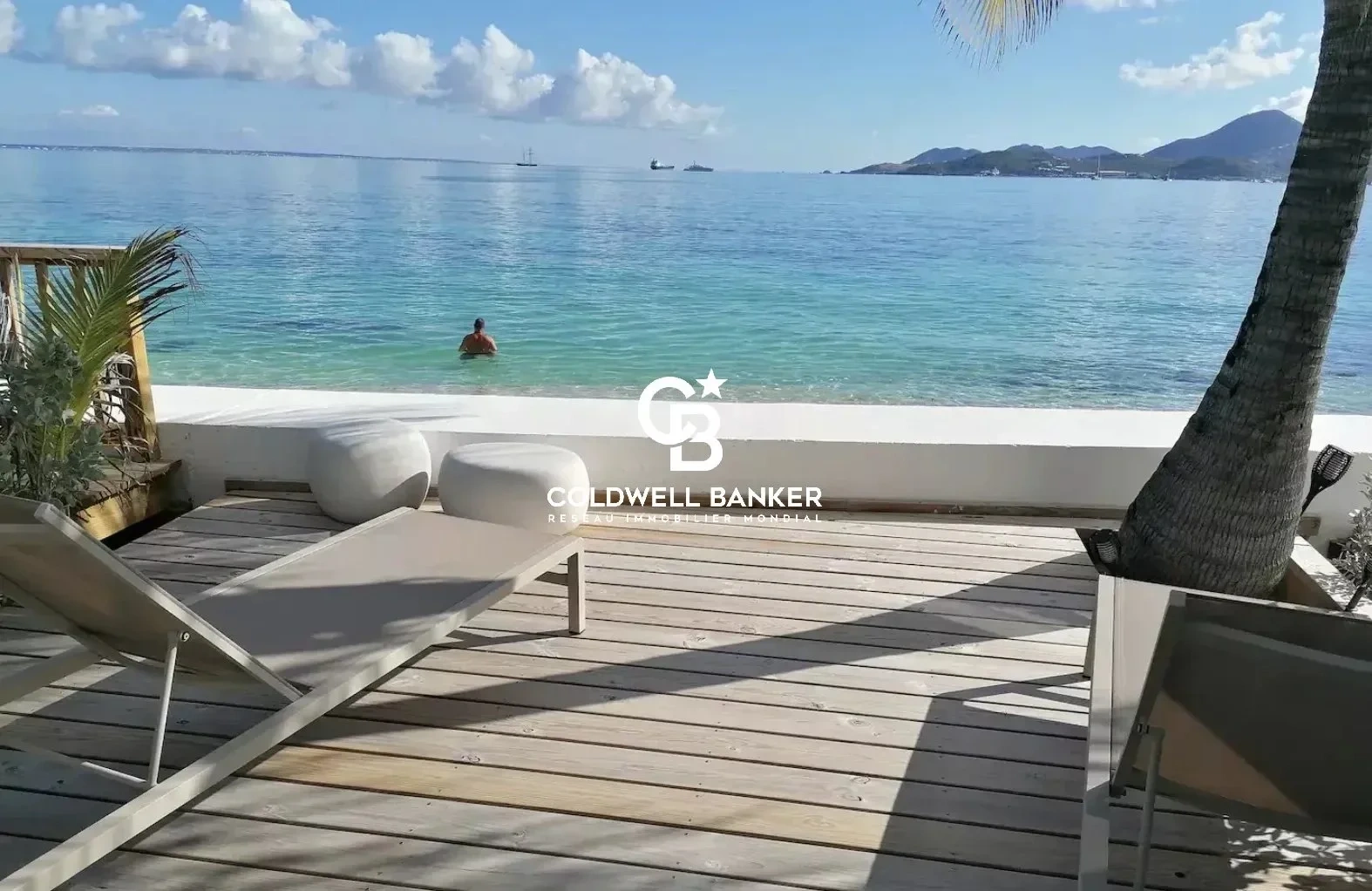 Apartamento frente al mar con terraza