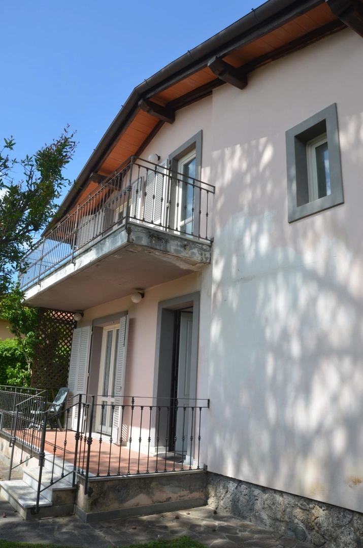 2 - villa for sale in pietrasanta tuscany italy