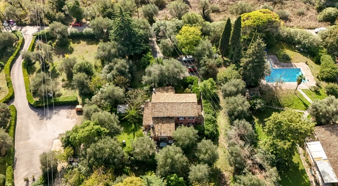 2 - vente maison gouviá îles ioniennes grèce