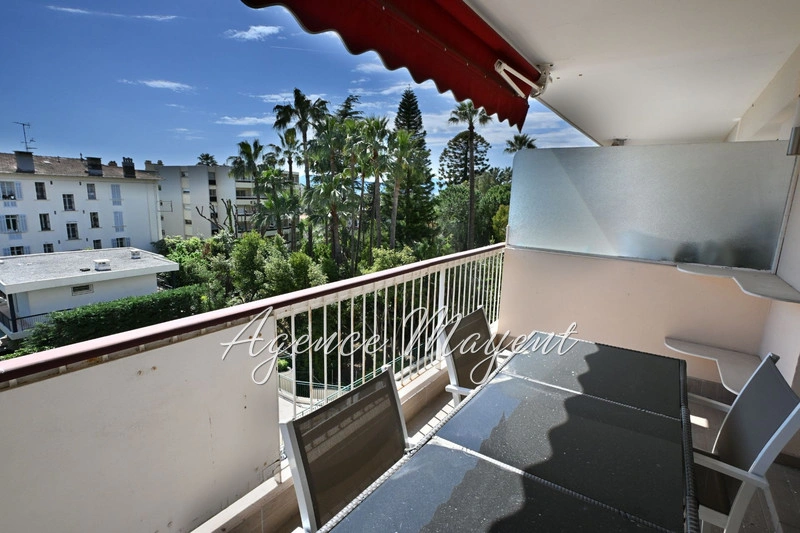 Apartamento con terraza
