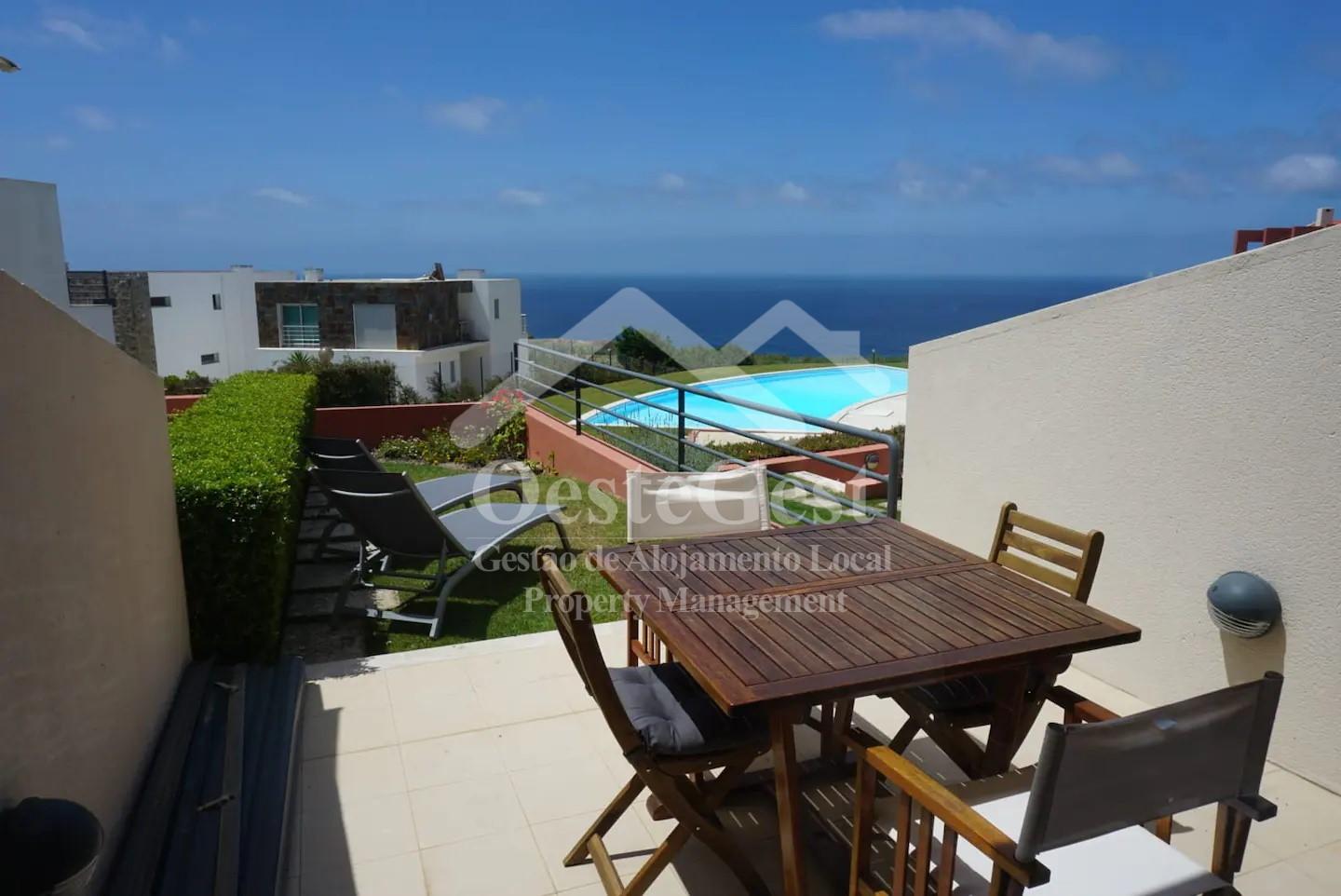 1 - sea view apartment for vacation rentals in lourinhã centro region portugal