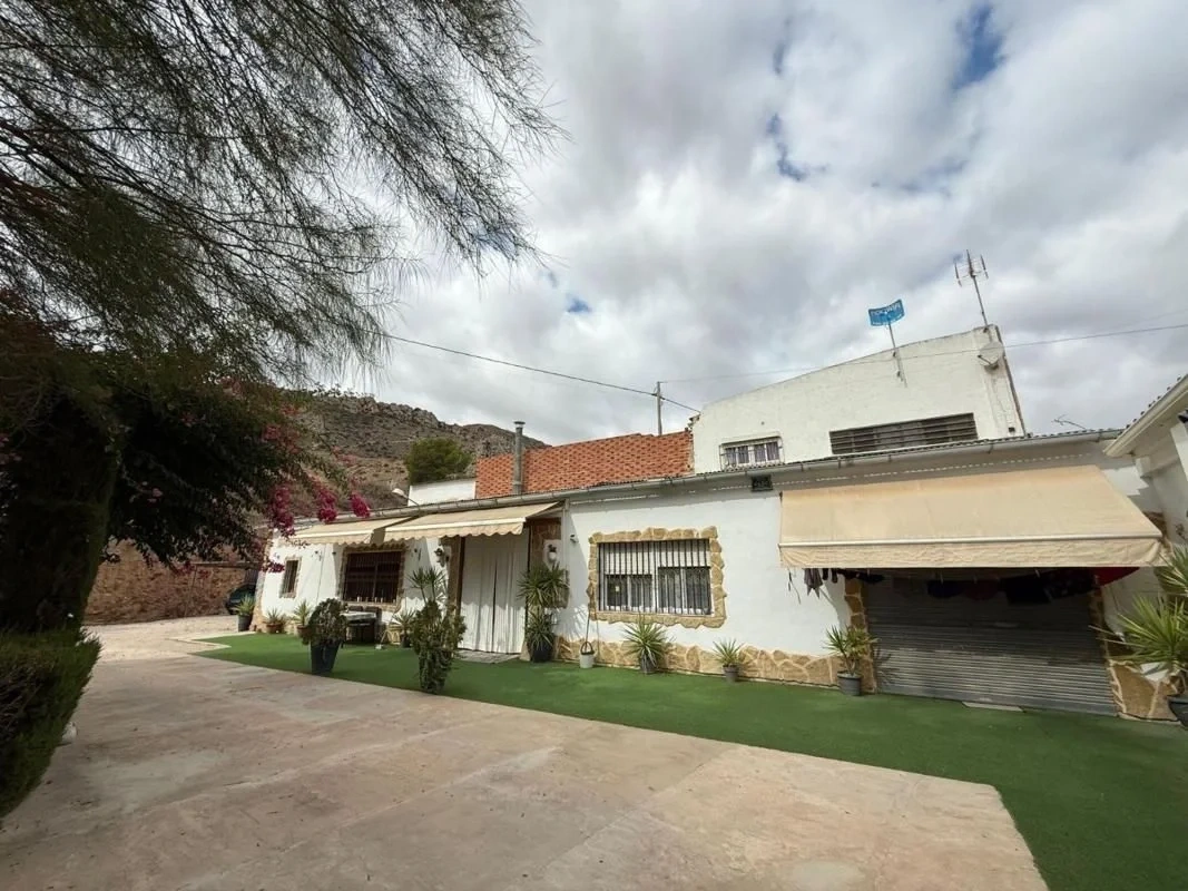 1 - verkauf villa petrer valencia spanien