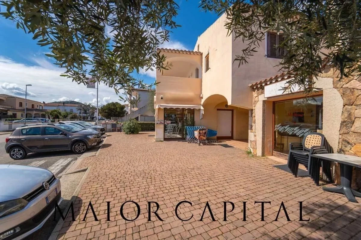 1 - venda espaço comercial budoni sardenha itália