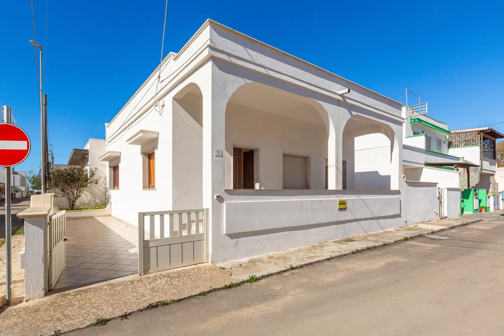 1 - venta casa ugento apulia italia